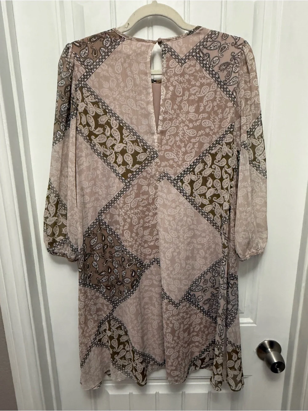 Calvin Klein Paisley Shift Dress Womens Size 8 Chiffon Crinkle 3/4 Sleeve (G-9)